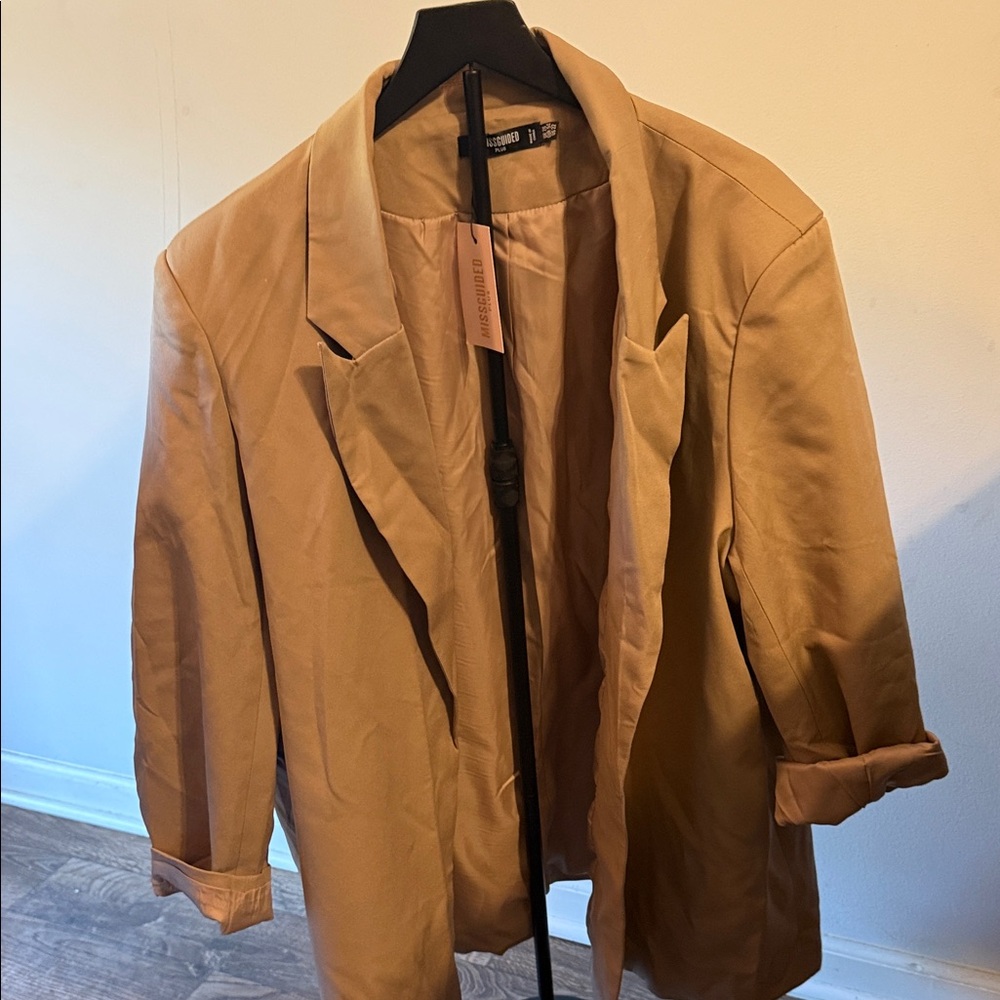 Missguided Plus Beige Blazer